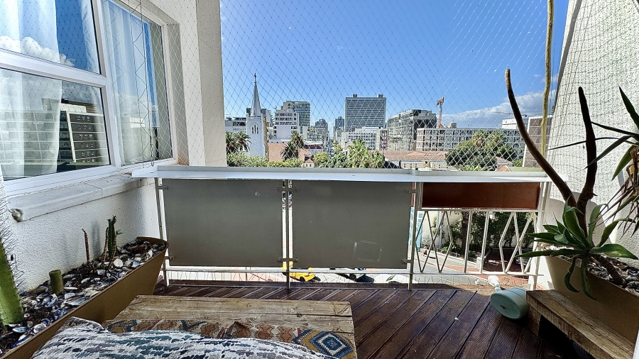 To Let 2 Bedroom Property for Rent in Gardens Western Cape